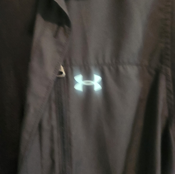 Men's Under Armour Loose Fit Shirt - Picture 2 of 3
